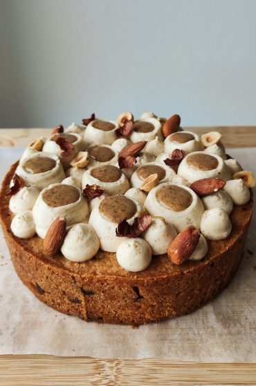 Cookie XXL aux pépites de chocolat au lait et éclats de noisettes
